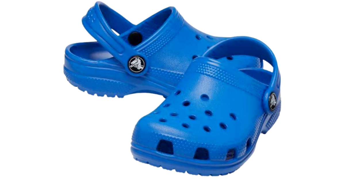 Pies sudorosos en Crocs: causas, soluciones y consejos